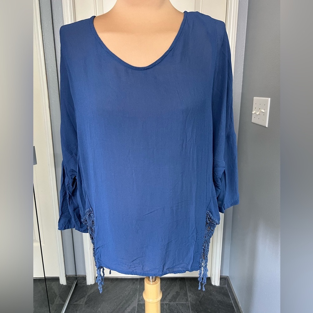 Mind Set By XCVI Women's Blue Blouse‎ Size Medium Fringe Dolman Lagenlook Boho